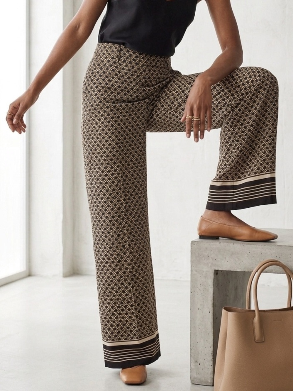 H&M Wide-Leg Trousers — Black and Beige - Picture 4 of 9